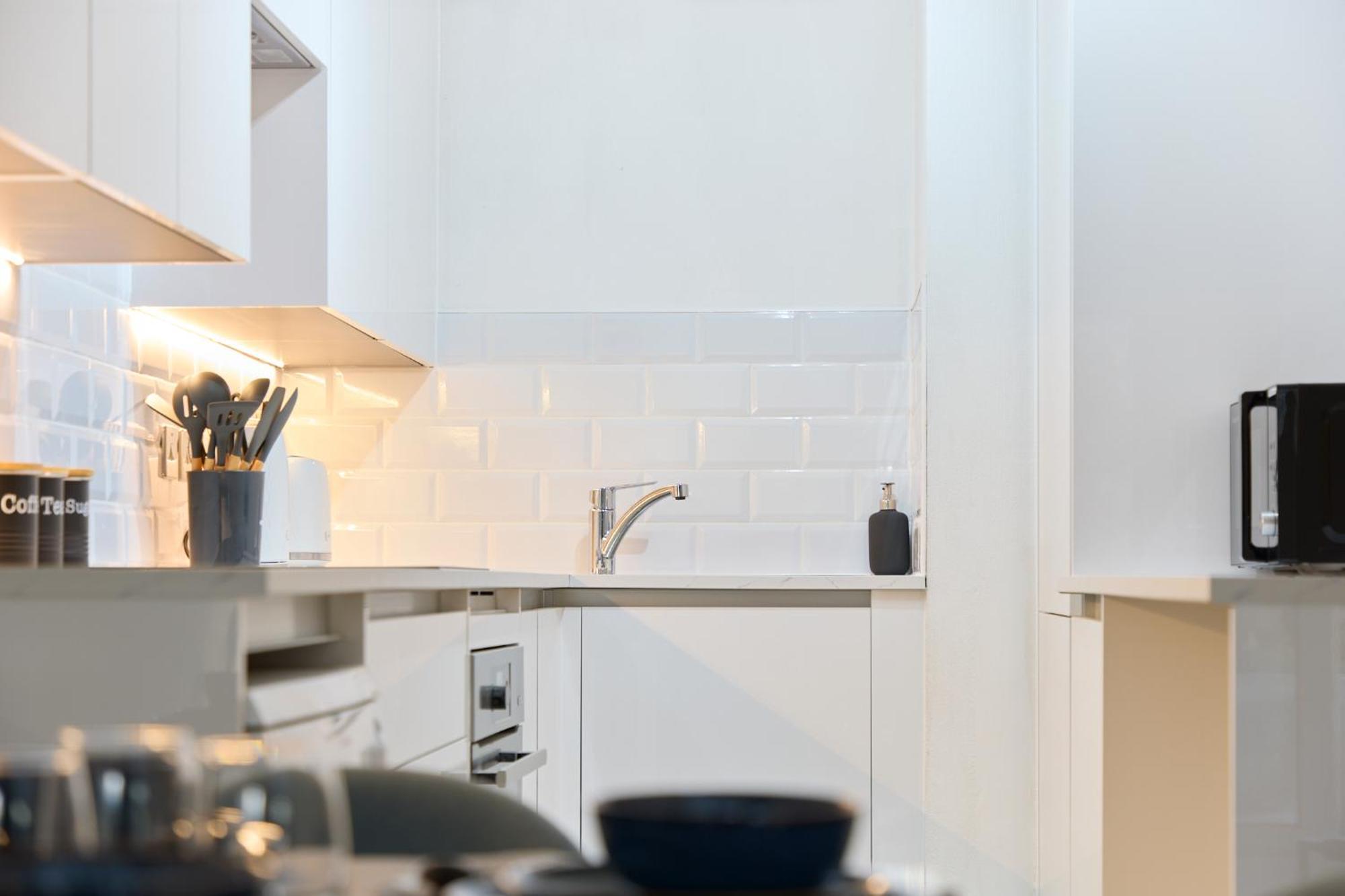 Hyde Park Terraced - Free Parking London